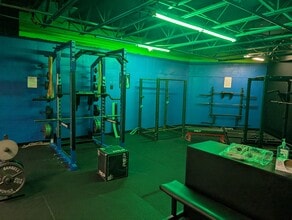 8555 W Forest Home Ave, Greenfield, WI for lease Interior Photo- Image 2 of 15