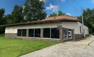 More details for 1000 S Eastwood Dr, Woodstock, IL - Retail for Lease