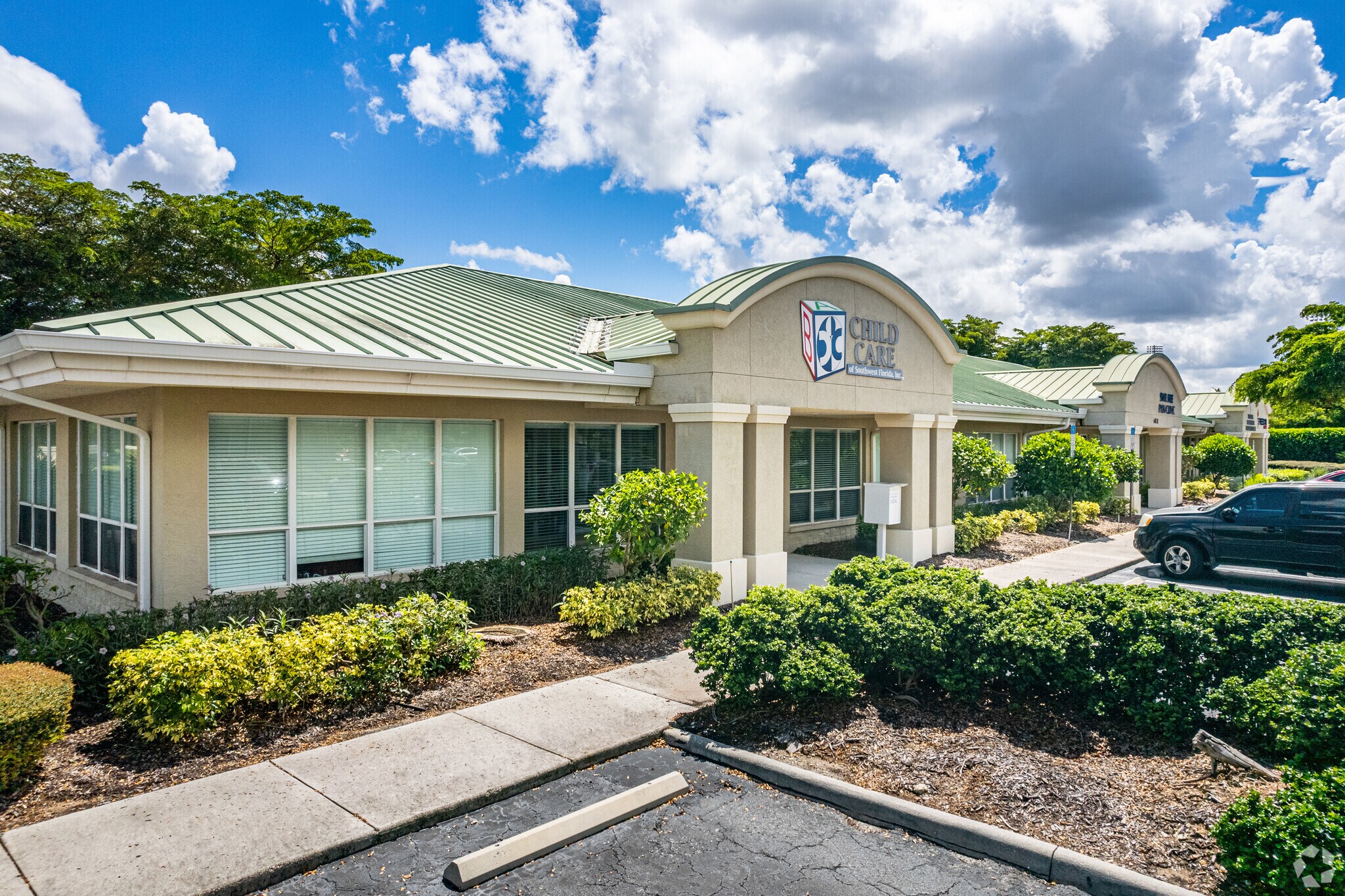 6831 Palisades Park Ct, Fort Myers, FL à louer Photo principale- Image 1 de 9