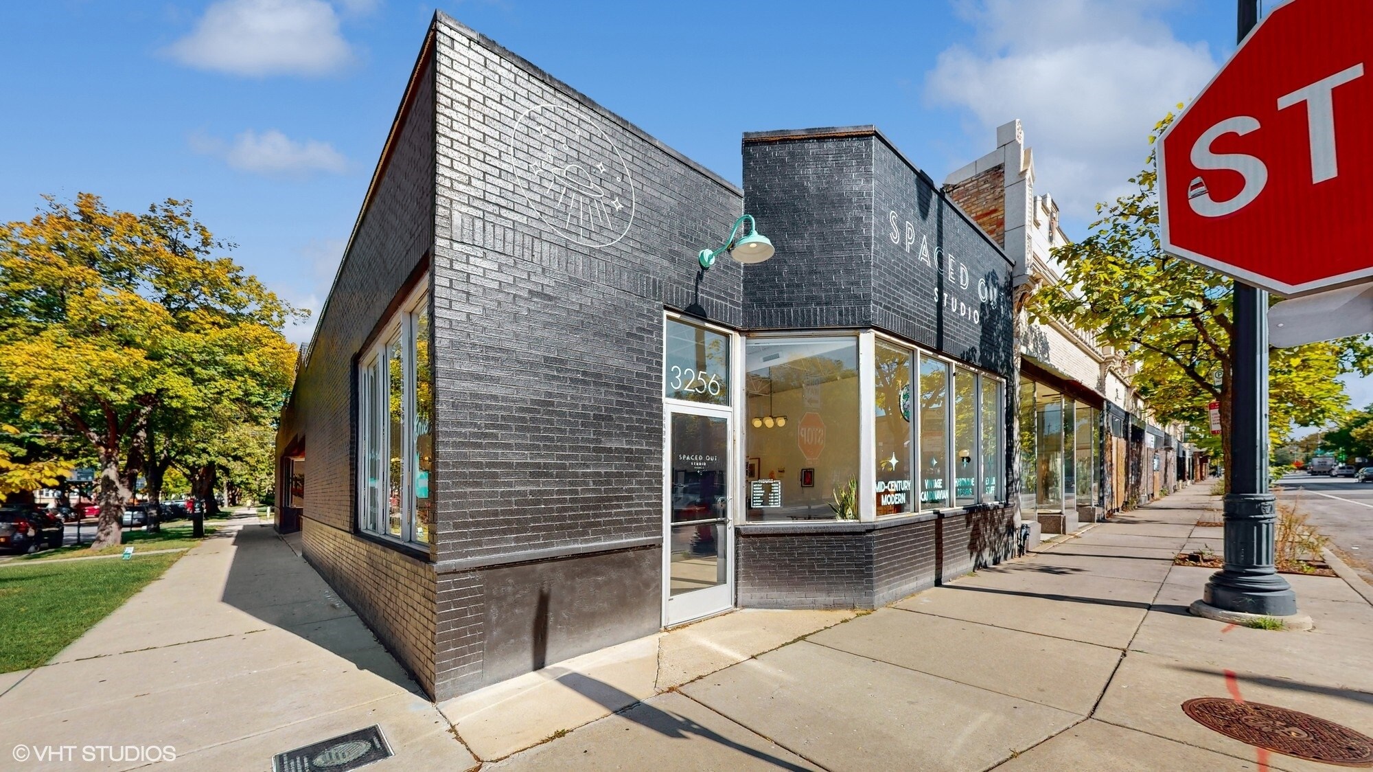 3256 W Bryn Mawr Ave, Chicago, IL for lease Building Photo- Image 1 of 24