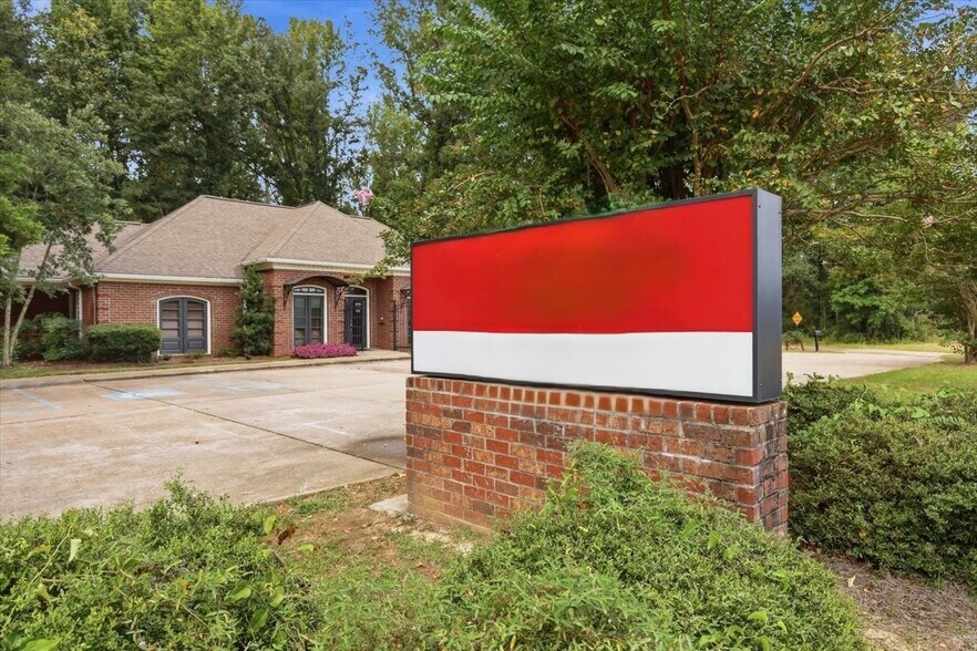 200 Forest View Dr, Raymond, MS for lease - Building Photo - Image 2 of 27