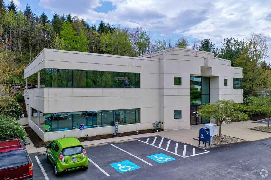 2400 Corporate Dr, Wexford, PA for lease - Primary Photo - Image 1 of 8