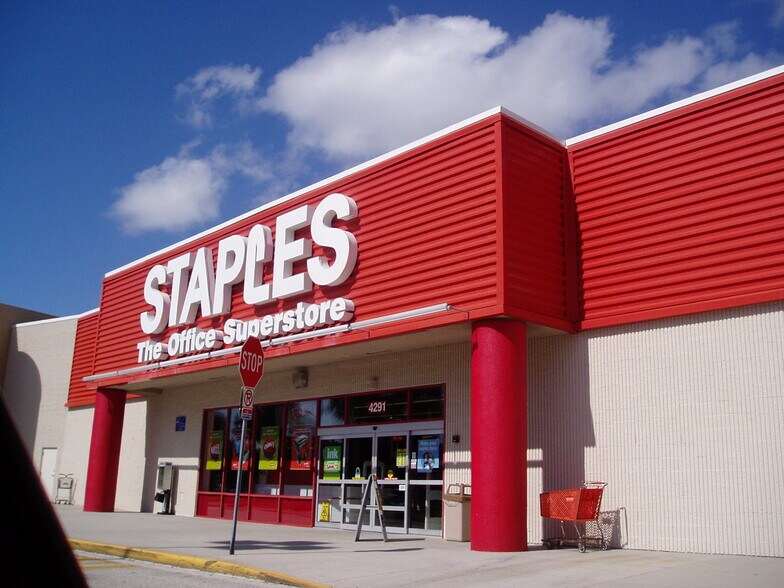 4291 Tamiami Trl S, Venice, FL à louer - Photo du bâtiment - Image 3 de 3