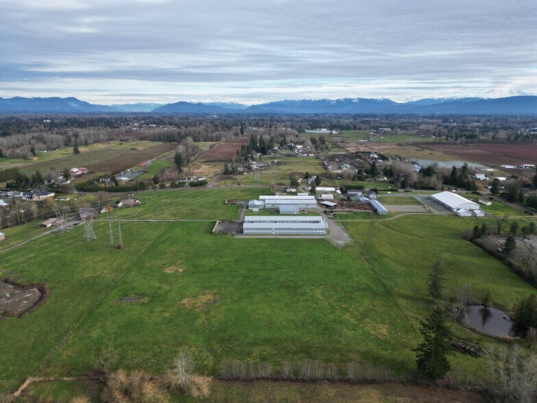 2535 240 St, Langley, BC à vendre - Photo du bâtiment - Image 3 de 12
