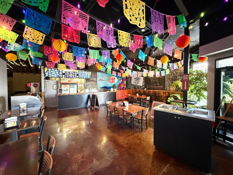 223-289 Cougar Blvd, Provo, UT à louer - Photo du bâtiment - Image 3 de 6