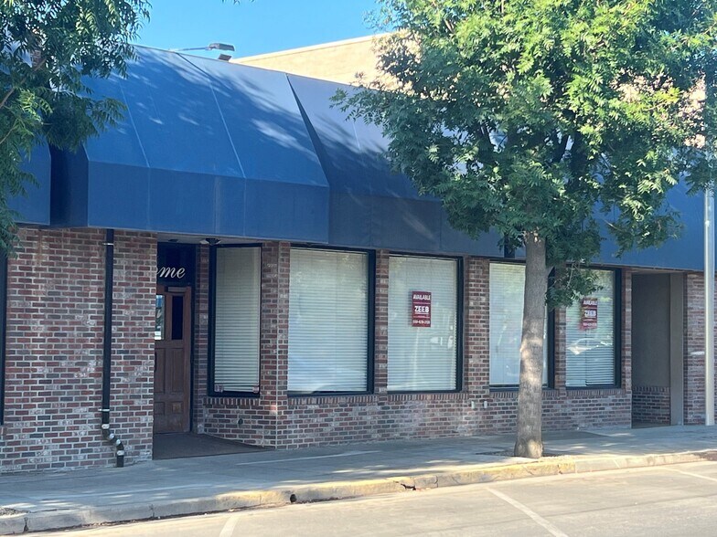 121 N Encina St, Visalia, CA à louer - Photo du bâtiment - Image 2 de 8