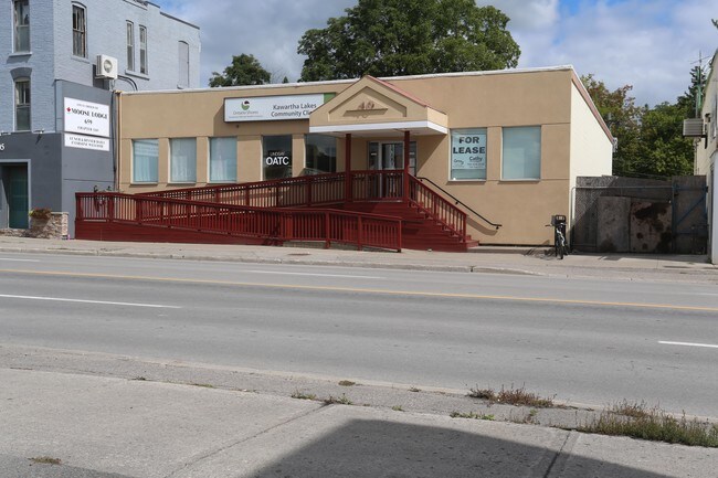 More details for 40 Lindsay St S, Kawartha Lakes, ON - Office for Sale