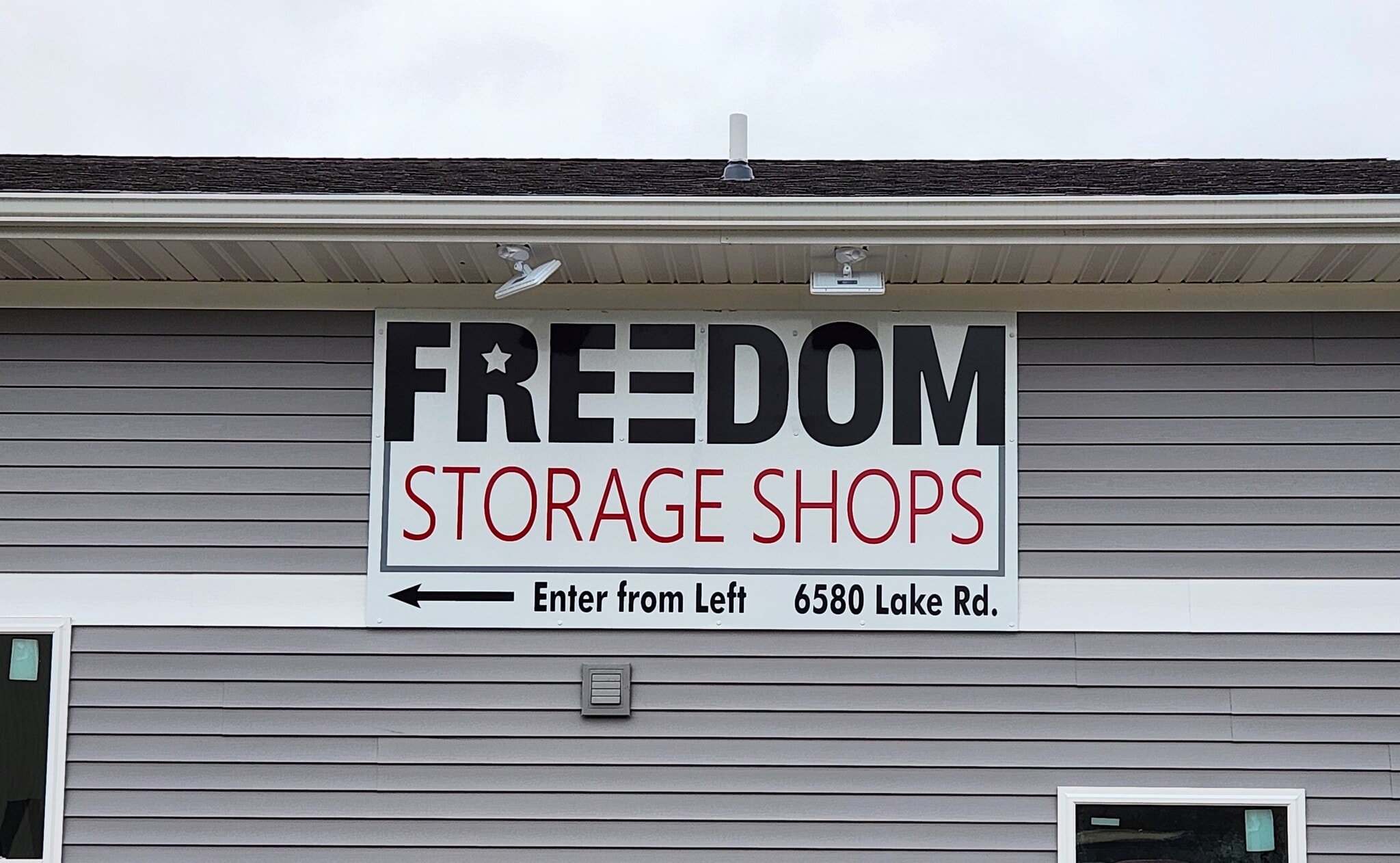 6580 Lake Rd, Windsor, WI for sale Primary Photo- Image 1 of 26