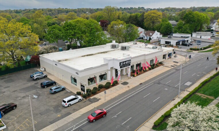 2490 Summer St, Stamford, CT à louer Photo du bâtiment- Image 1 de 8
