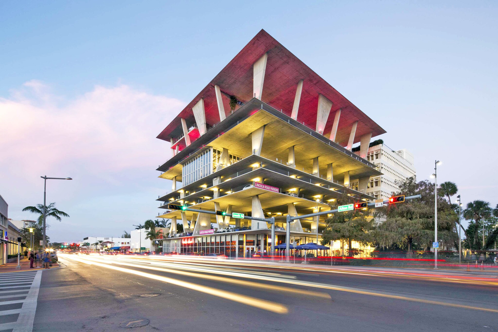 1111 Lincoln Rd, Miami Beach, FL à louer Photo du bâtiment- Image 1 de 6