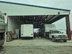 10777 US Highway 183 S, Austin, TX for lease Interior Photo- Image 2 of 3