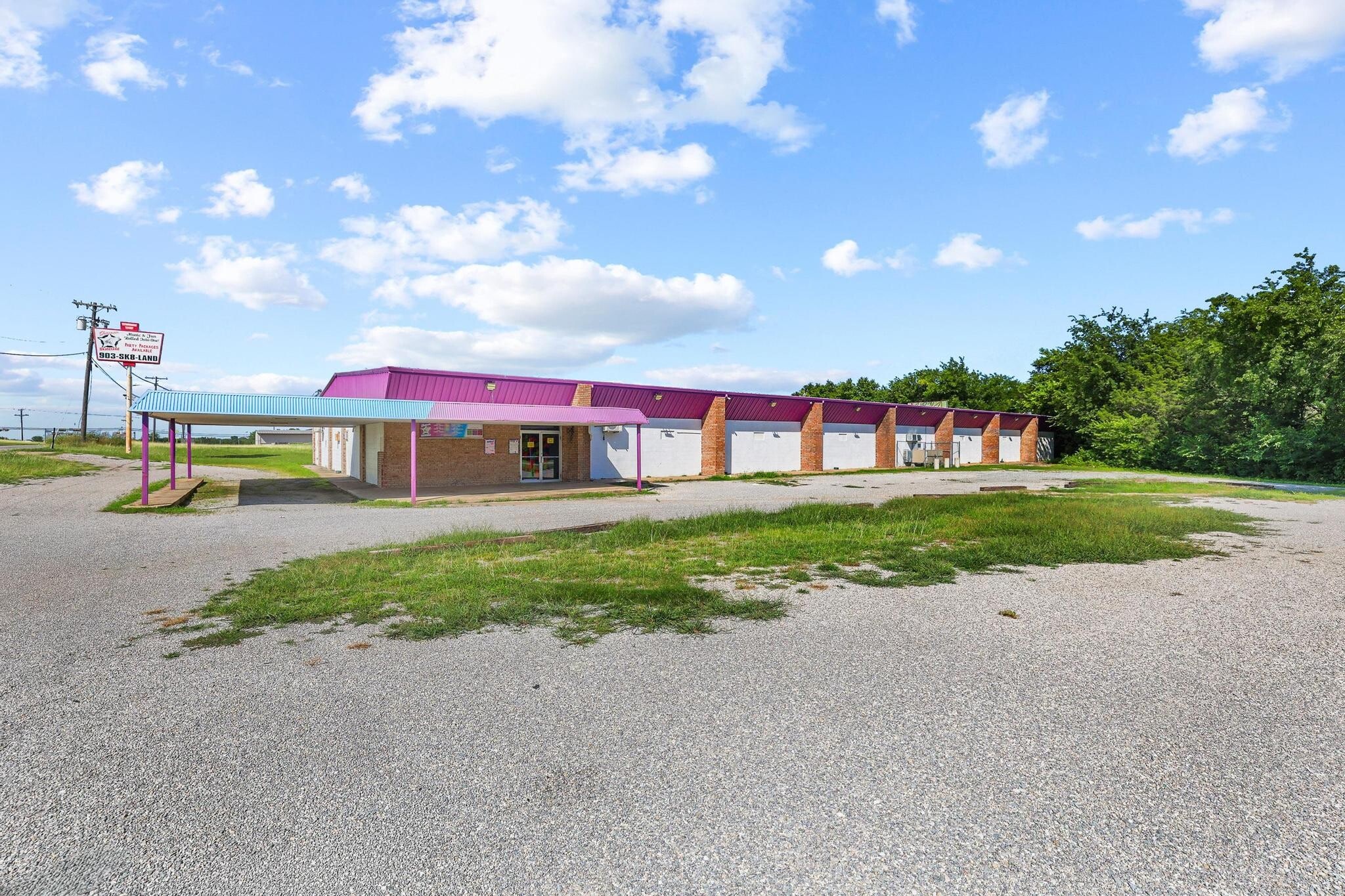 3100 Versaille Dr, Sherman, TX for sale Building Photo- Image 1 of 25