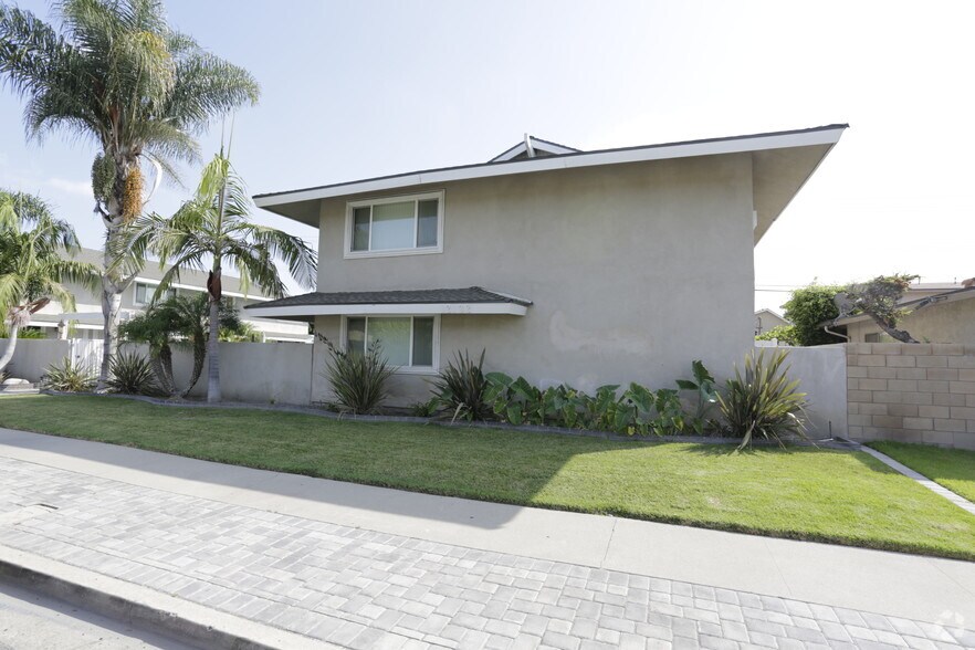 12132 Bailey St, Garden Grove, CA à vendre - Photo du bâtiment - Image 3 de 4
