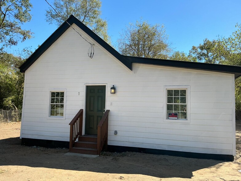 1 Tigner St, Newnan, GA à vendre - Photo principale - Image 1 de 1