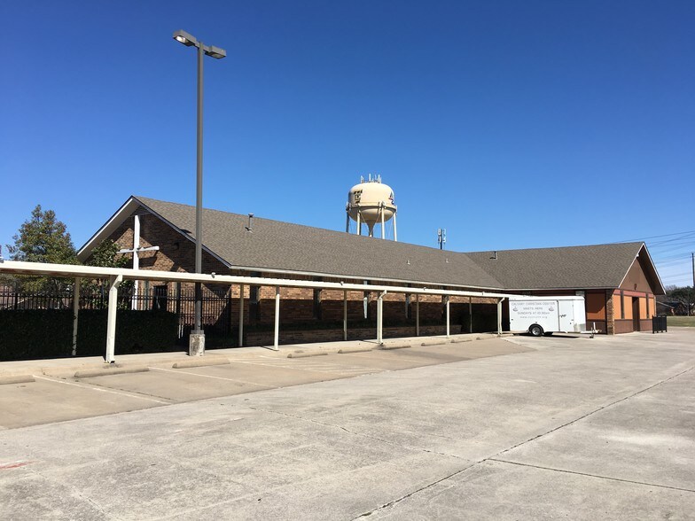 5220 Blair Oaks Dr, The Colony, TX à vendre - Photo du bâtiment - Image 3 de 3