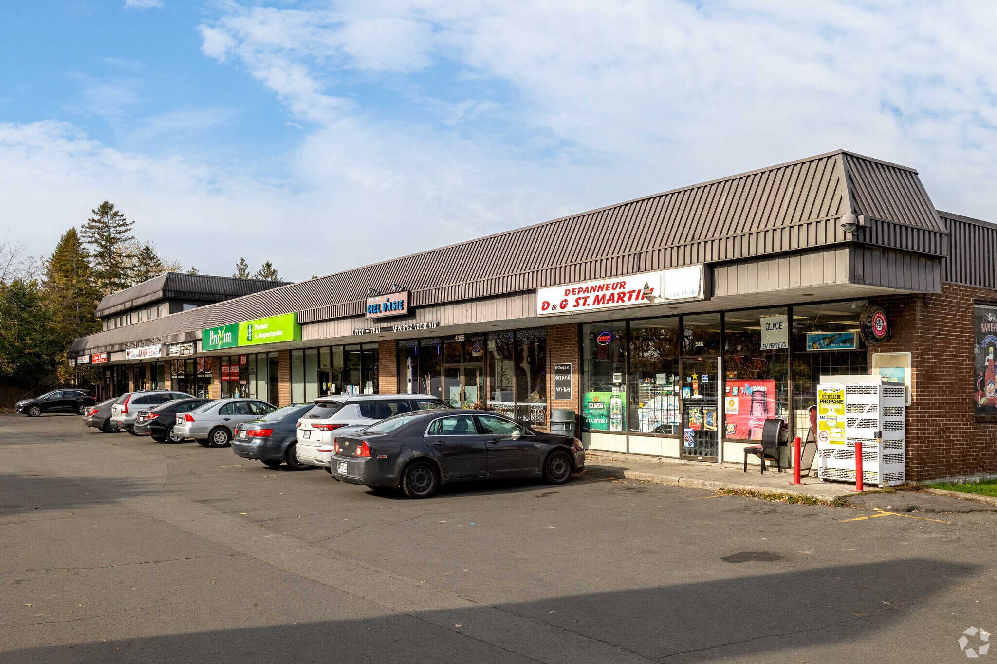 4379 Boul Saint-Martin O, Laval, QC for sale Building Photo- Image 1 of 1