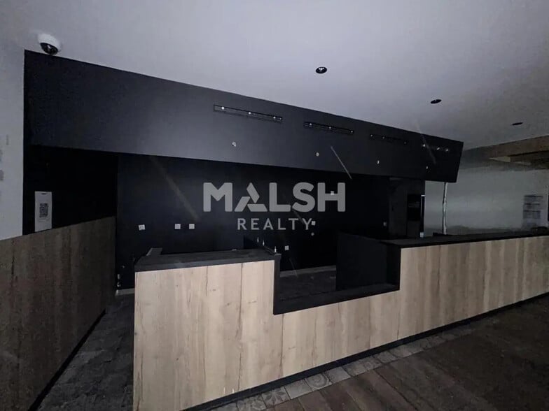 Retail in Villeurbanne for lease - Interior Photo - Image 3 of 4