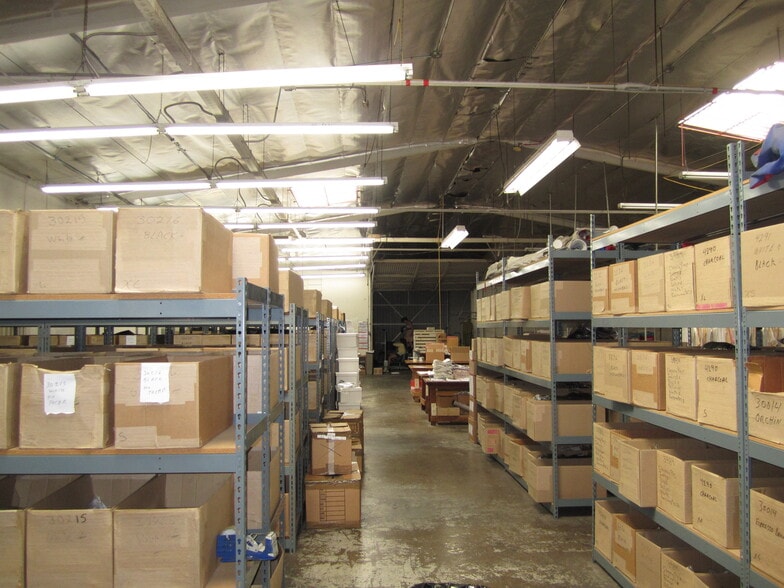 10451-10463 W Jefferson Blvd, Culver City, CA for lease - Building Photo - Image 2 of 20