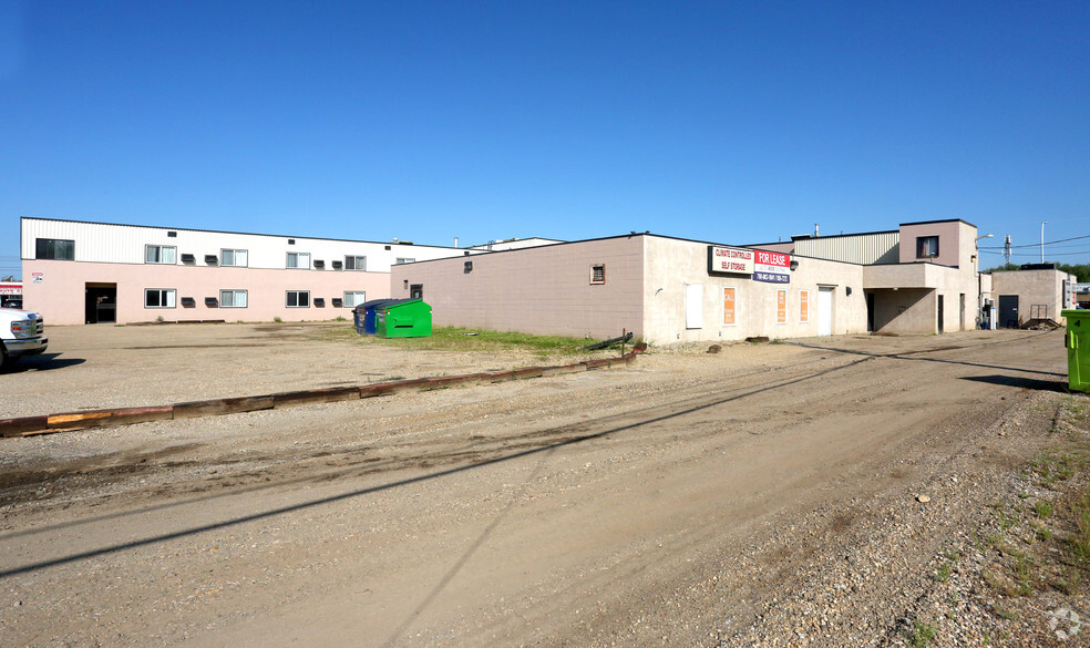 10219 100th Ave, Morinville, AB à vendre - Photo du bâtiment - Image 2 de 4