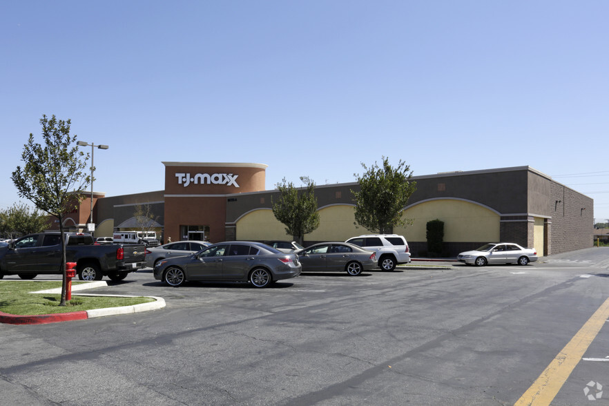 11660-11790 Firestone Blvd, Norwalk, CA for lease - Building Photo - Image 2 of 3