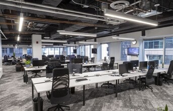 1 Richmond St W, Toronto, ON à louer Photo intérieure- Image 2 de 3