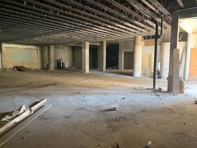 106 E Elm St, Tyler, TX for lease Interior Photo- Image 1 of 6