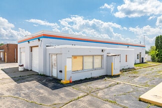 Plus de détails pour 1910 Plum St, Aurora, IL - Commerce de détail à vendre