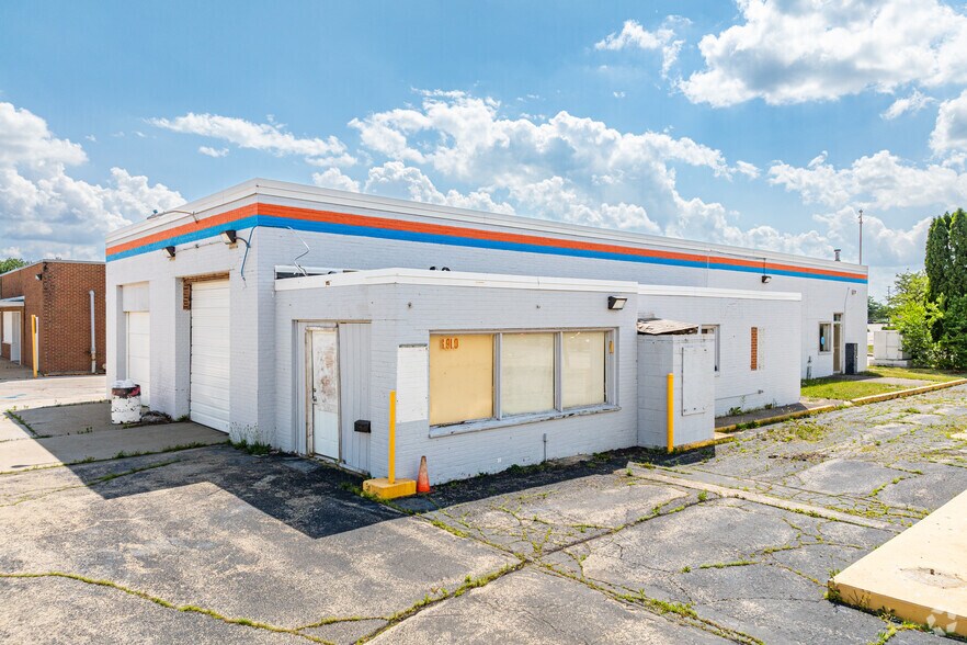 1910 Plum St, Aurora, IL à vendre - Photo principale - Image 1 de 4