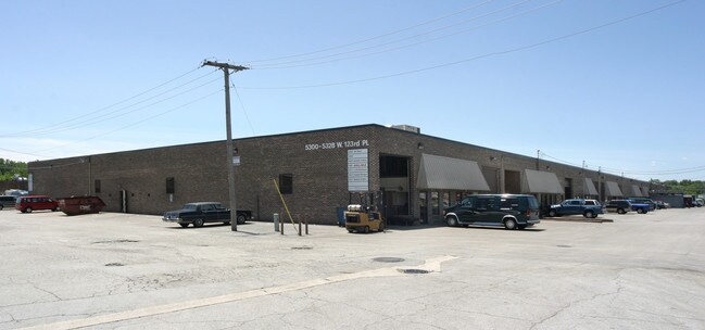 Plus de détails pour 5300-5328 W 123rd Pl, Alsip, IL - Industriel à louer