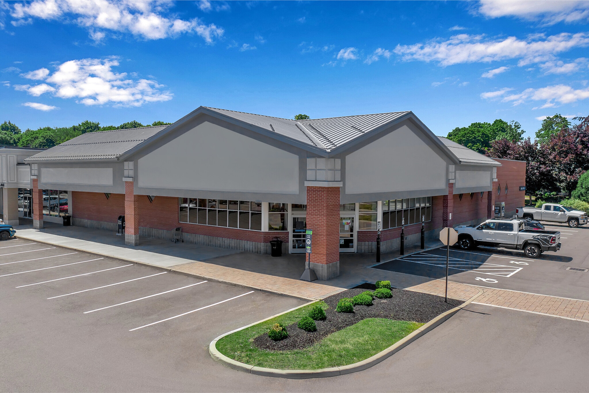 140 Pine St, Hamburg, NY for lease Building Photo- Image 1 of 4