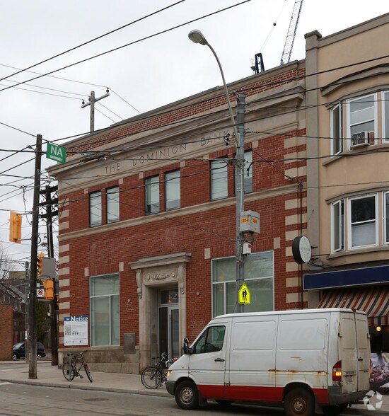 421 Roncesvalles Av, Toronto, ON for lease - Building Photo - Image 2 of 4