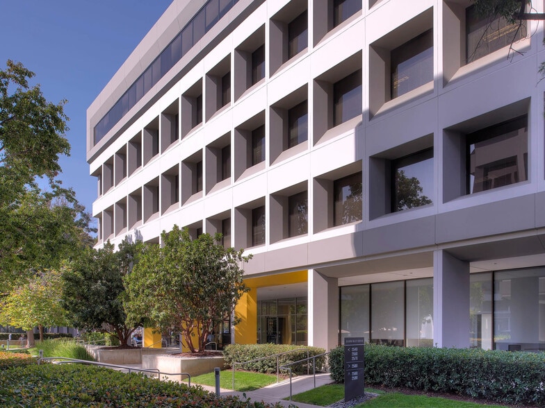 2590 N 1st St, San Jose, CA for lease - Primary Photo - Image 1 of 6