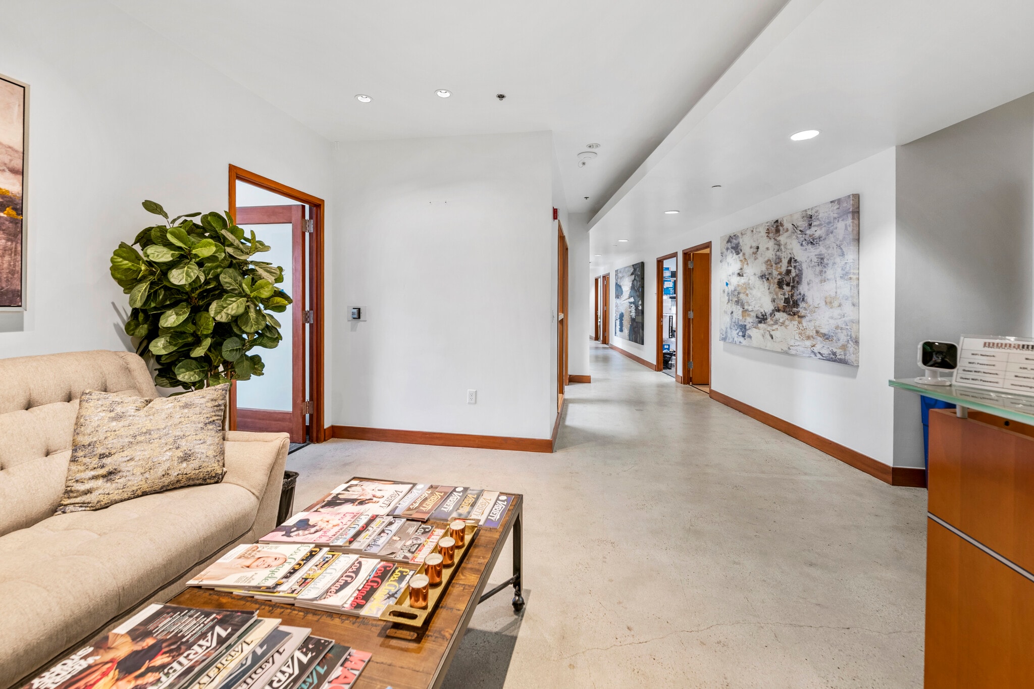 8447 Wilshire Blvd, Beverly Hills, CA for lease Interior Photo- Image 1 of 12