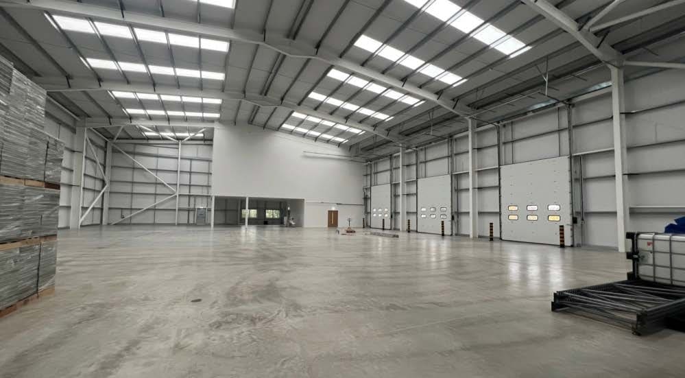Fusilliers Way, Warwick, WAR CV34 8DD - Unit 5 - - Interior Photo - Image 1 of 2