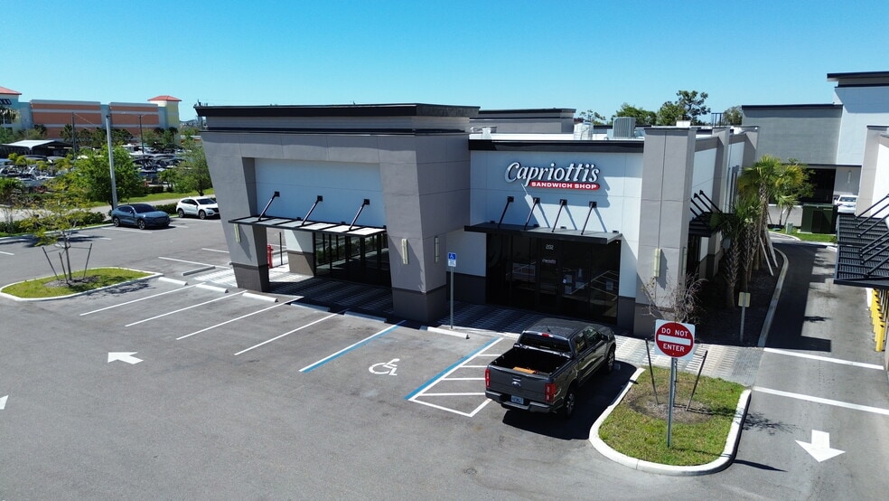 1019 SW Pine Island Rd, Cape Coral, FL for lease - Building Photo - Image 3 of 17