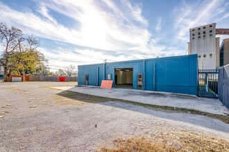 3641 Alice St, Fort Worth, TX for lease Interior Photo- Image 1 of 7