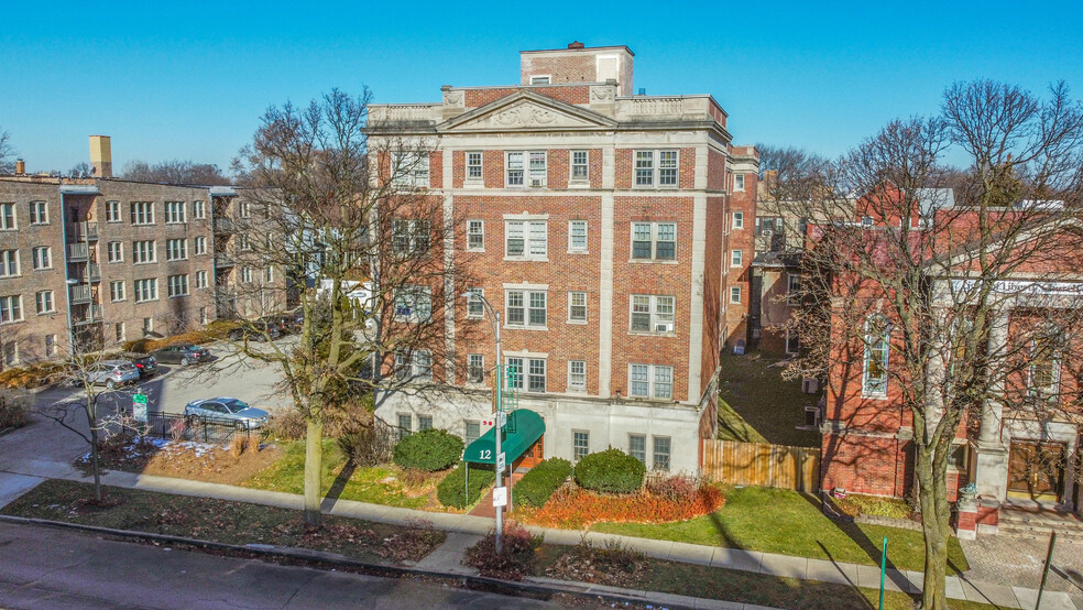 12 Washington Blvd, Oak Park, IL for sale - Building Photo - Image 1 of 1