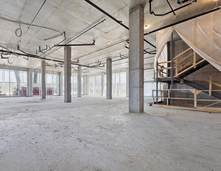 115 Boul Céline-Dion, Charlemagne, QC for lease - Building Photo - Image 3 of 3