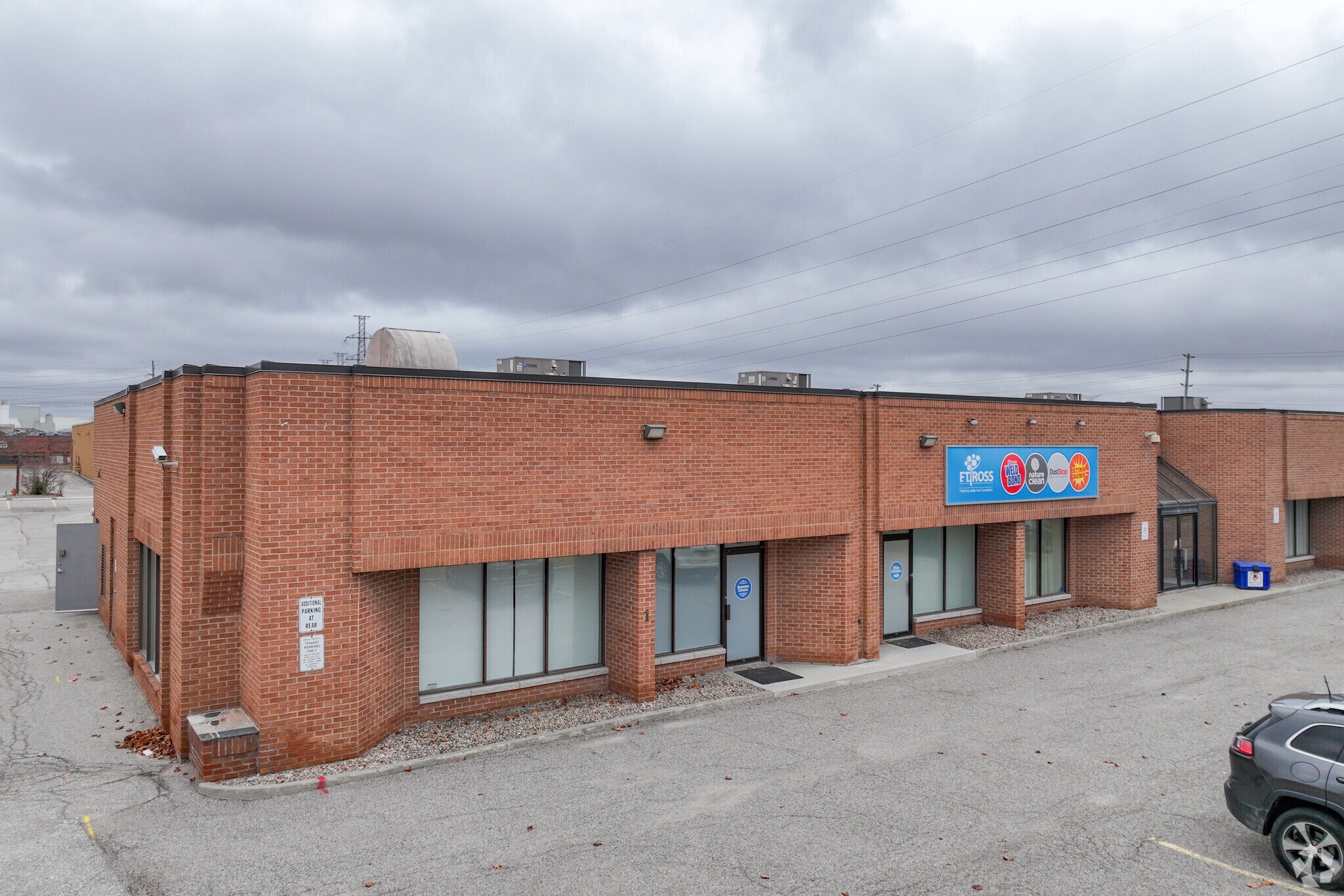 110 Riviera Dr, Markham, ON for sale Primary Photo- Image 1 of 1