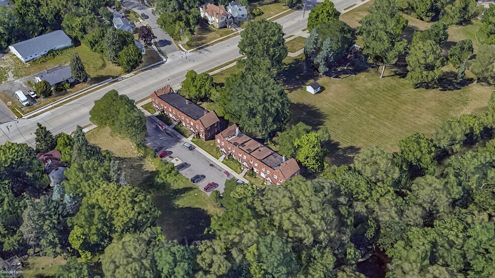 25 Maynard Ct, Pontiac, MI à vendre - Aérien - Image 1 de 78