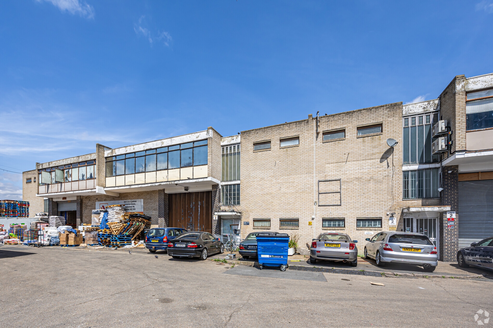 Felixstowe Rd, London for lease Primary Photo- Image 1 of 16