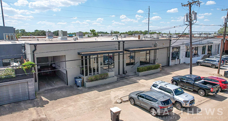 2331-2333 Farrington St, Dallas, TX for lease Building Photo- Image 1 of 4