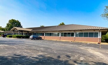 1005 Beau Terre Dr, Bentonville, AR for lease Interior Photo- Image 1 of 26