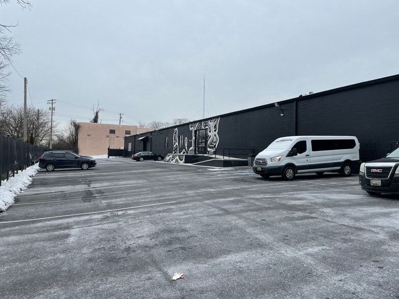 3425 Sinclair Ln, Baltimore, MD for sale - Building Photo - Image 2 of 53