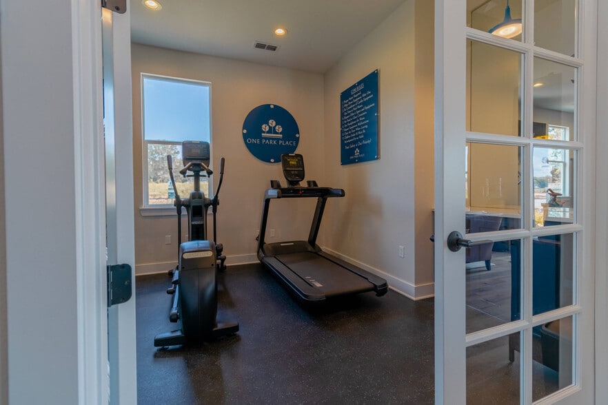 20048 County Road 4118 Rd, Lindale, TX for sale - Building Photo - Image 2 of 44