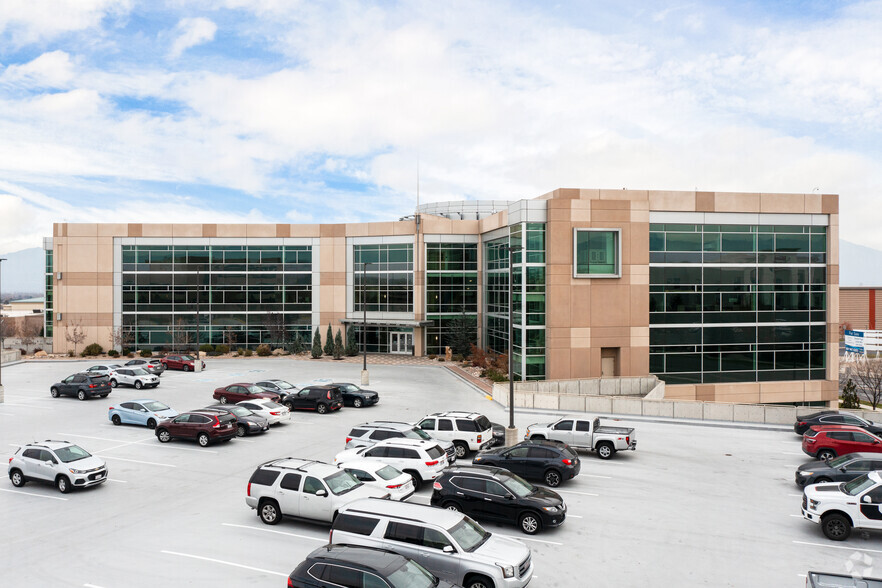 7181 S Campus View Dr, West Jordan, UT à vendre - Photo principale - Image 1 de 1