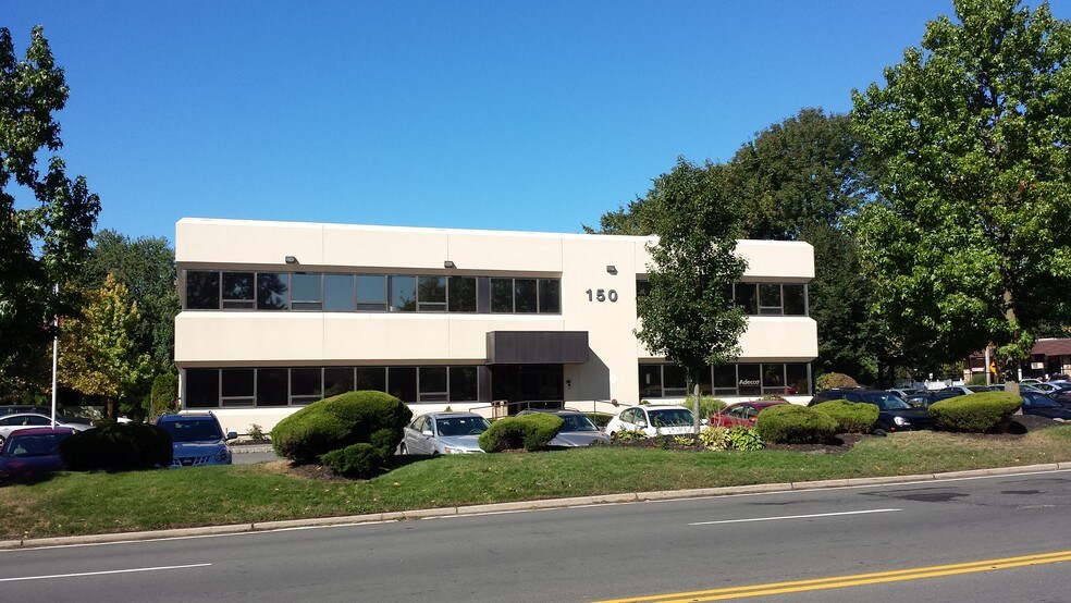 150 Airport Executive Park, Nanuet, NY à louer - Photo du bâtiment - Image 1 de 8