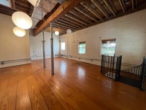 5400 NE 4 Ct, Miami, FL for lease Building Photo- Image 2 of 3