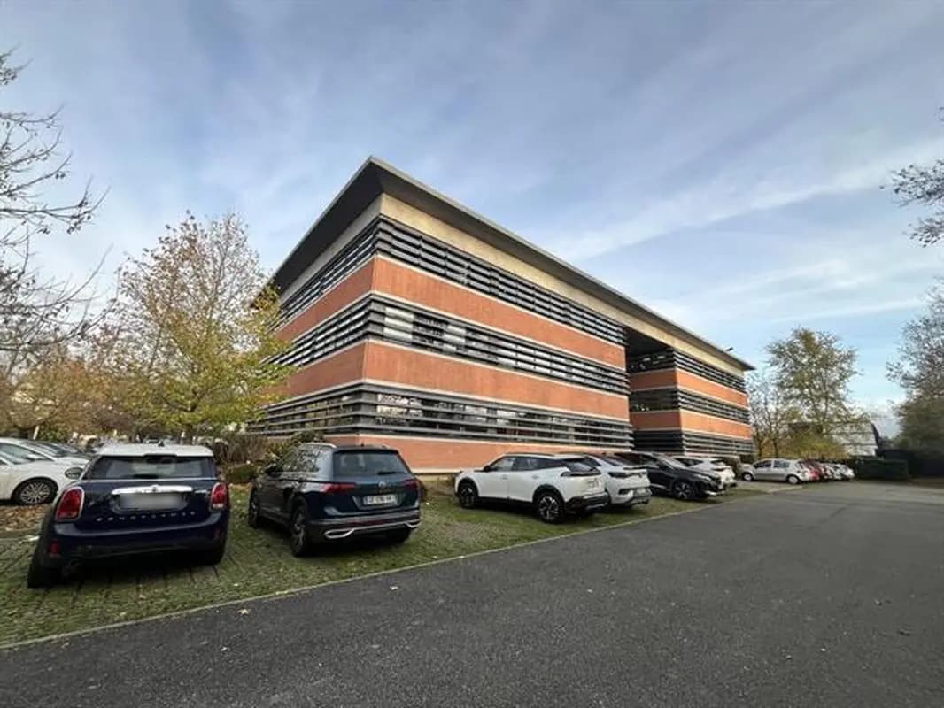 102 Allée Du Lac, Labège for lease Building Photo- Image 1 of 10