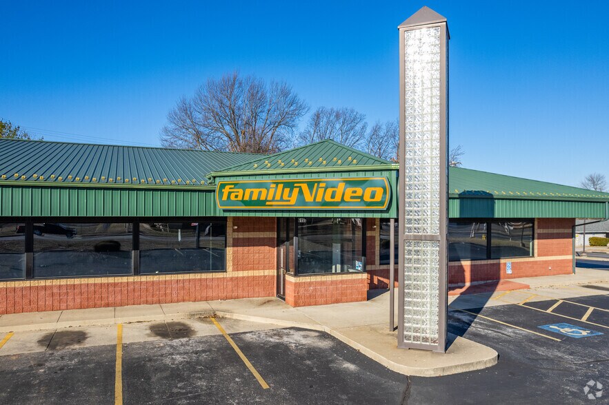 615 S Scenic Ave, Springfield, MO à louer - Photo du bâtiment - Image 3 de 4